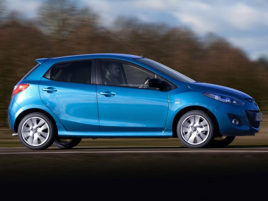  Mazda2 Venture 2013 года  (фото 3 из 9)